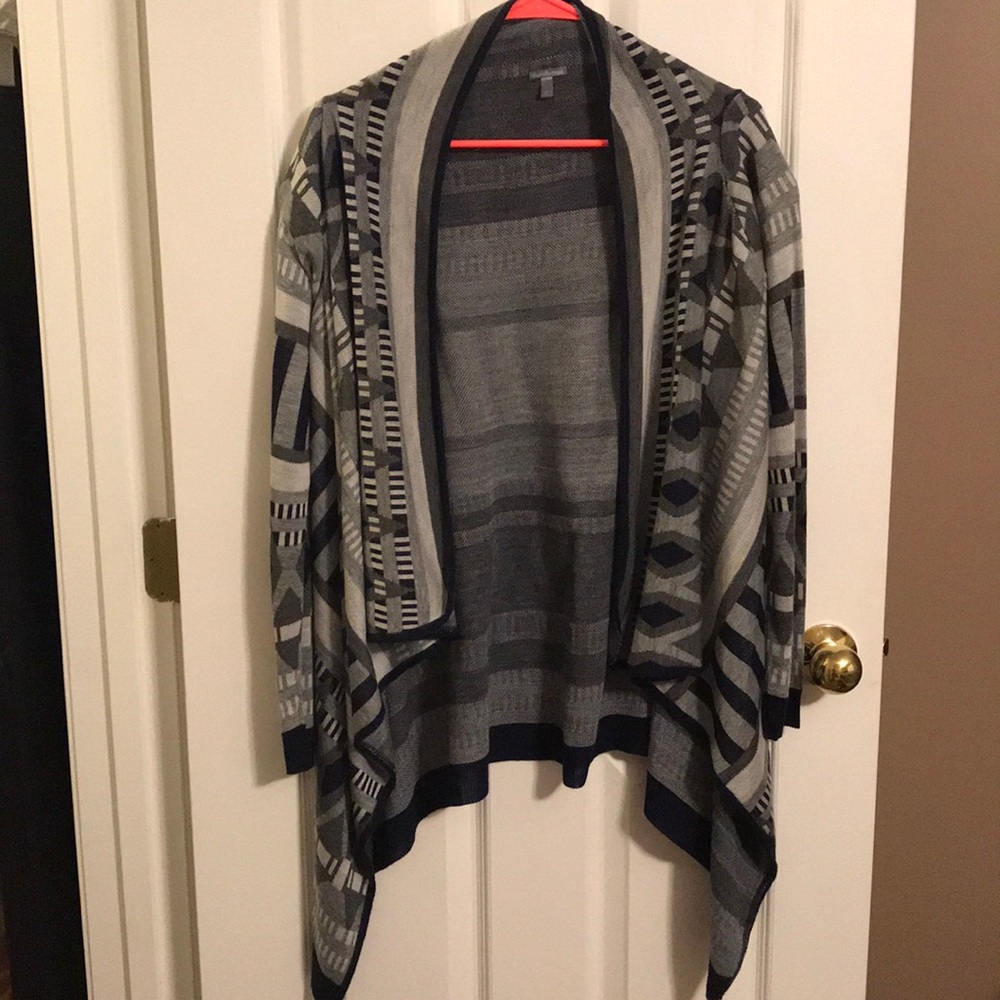 Cardigan longer in the front
